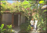 Candi Beach Hotel -02.jpg (10969 �o�C�g)