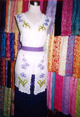 kebaya4.jpg (40606 �o�C�g)