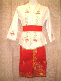 民族衣装 お子様　kebaya クバヤ　インドネシア バリ島 L 1セット